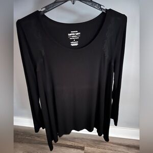 Torrid Super Soft Knits Black lace detail long‎ sleeve tunic size 2